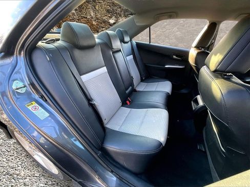 Used 2014 Toyota Camry SE image 17