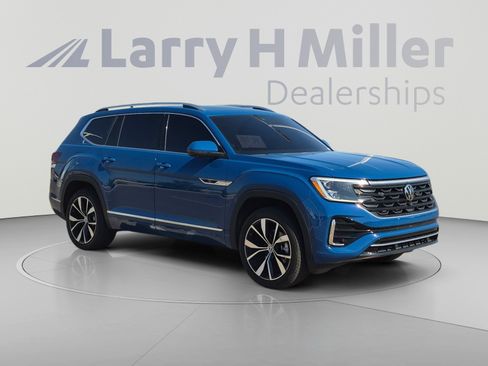 Used 2025 Volkswagen Atlas SEL Premium R-Line AWD/4WD image 7