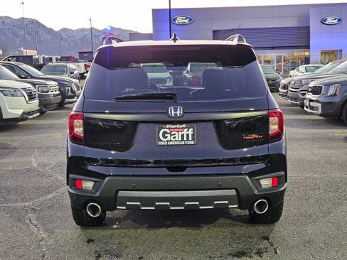 Used 2023 Honda Passport TrailSport image 7