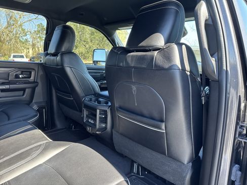 Used 2024 RAM 2500 Limited AWD/4WD image 30