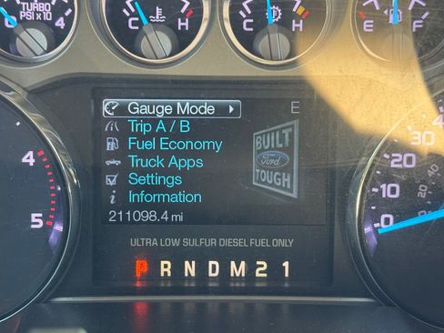 Used 2011 Ford F350 King Ranch w/ King Ranch w/Chrome Pkg image 32