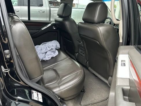 Used 2008 Nissan Pathfinder LE AWD/4WD image 10