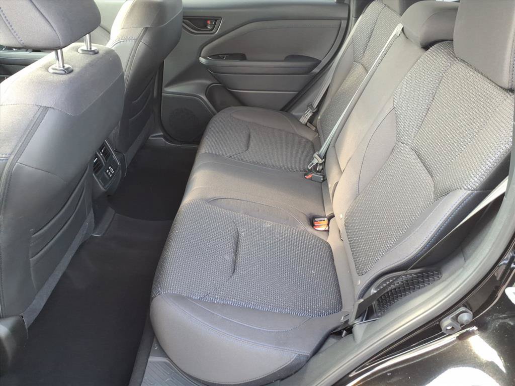 Used 2025 Subaru Forester Premium AWD/4WD image 13