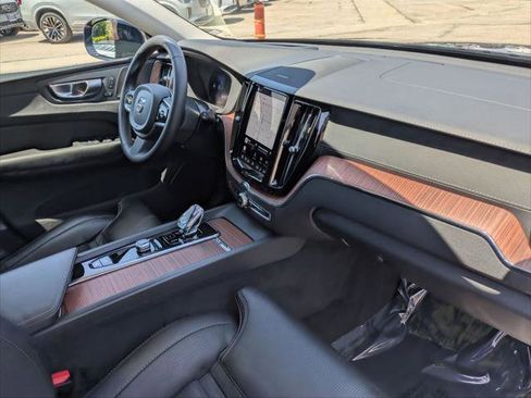 Used 2024 Volvo XC60 T8 Ultimate w/ Protection Package Premier AWD/4WD image 26