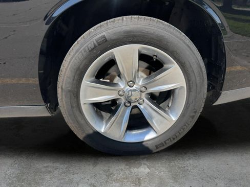 Used 2018 Dodge Challenger SXT RWD image 21