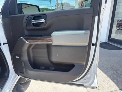 Used 2020 Chevrolet Silverado 1500 RST AWD/4WD image 26