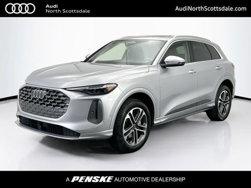 Certified 2025 Audi Q5 Premium w/ Premium Plus AWD/4WD image 1