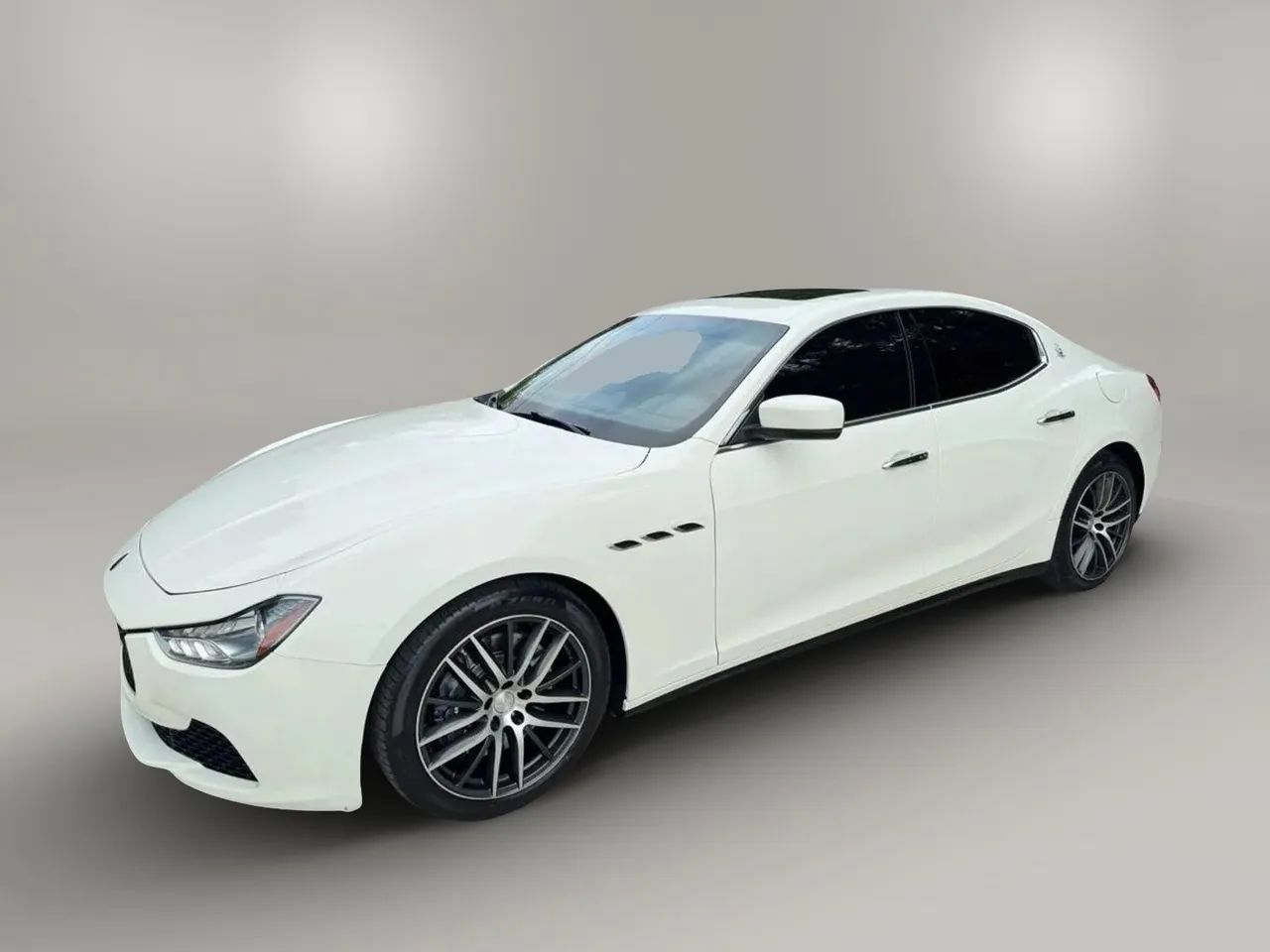 Used 2015 Maserati Ghibli RWD image 7
