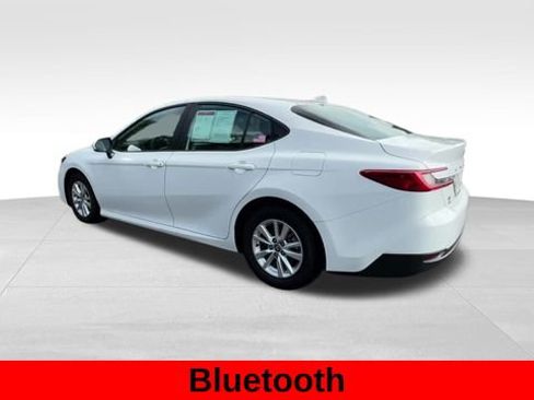 Used 2026 Toyota Camry LE FWD image 5
