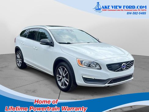 Used 2016 Volvo V60 T5 Cross Country AWD/4WD image 14