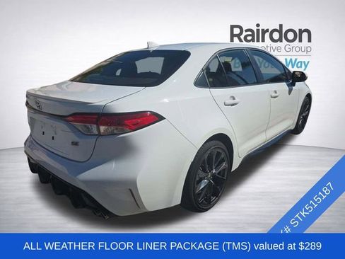 Used 2023 Toyota Corolla SE w/ SE Premium Package image 3
