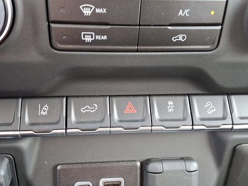 Certified 2024 Chevrolet Silverado 3500 W/T image 26