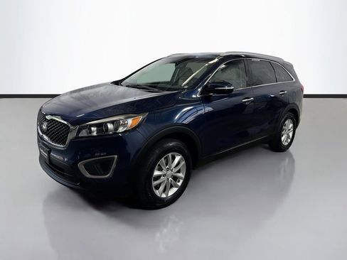 Used 2017 Kia Sorento FWD w/ LX Convenience Package image 6