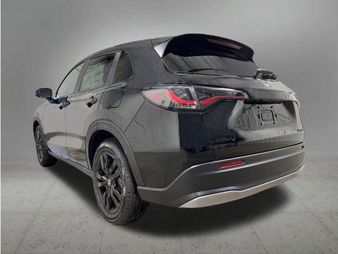 New 2026 Honda HR-V Sport image 3