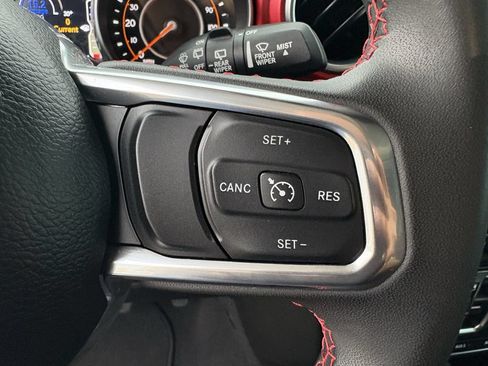 Used 2023 Jeep Wrangler Unlimited Rubicon AWD/4WD image 17
