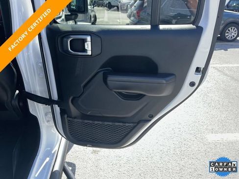 Used 2021 Jeep Gladiator Rubicon AWD/4WD image 19