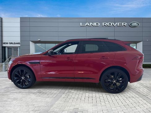 New 2026 Jaguar F-PACE R-Dynamic S image 2