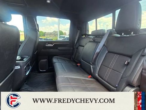 Used 2025 Chevrolet Silverado 2500 High Country w/ High Country Premium Package AWD/4WD image 25