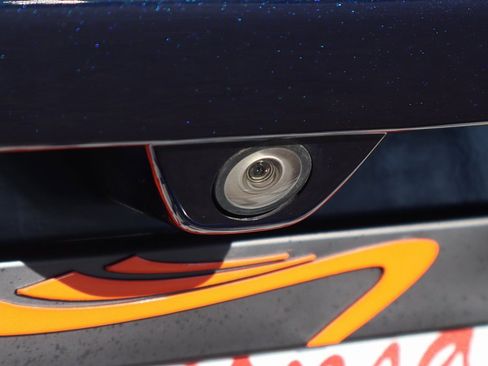 Used 2019 Chrysler Pacifica Touring image 40