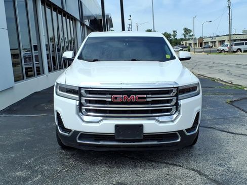 Used 2023 GMC Acadia SLE FWD image 2