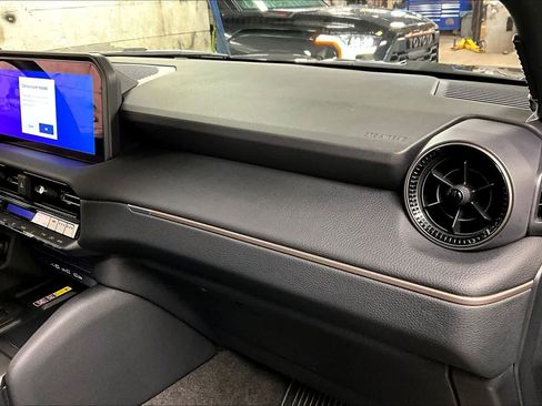 Certified 2025 Toyota Land Cruiser w/ Premium Package AWD/4WD image 18