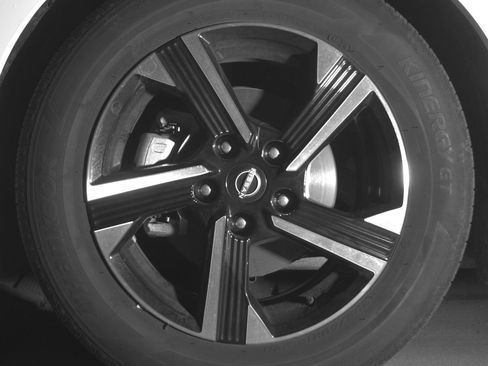 Used 2025 Nissan Sentra SV FWD image 15