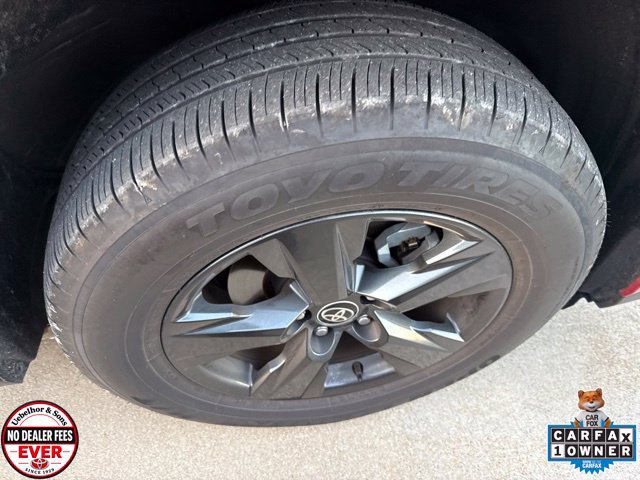 Used 2026 Toyota RAV4 LE AWD/4WD image 9