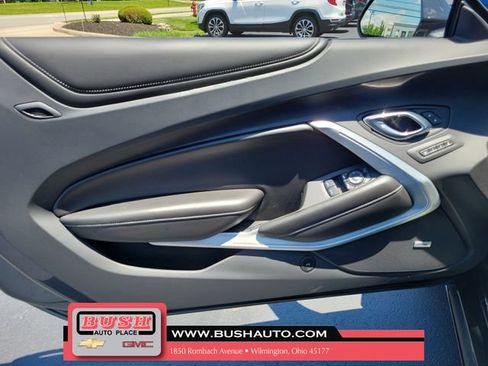 Used 2017 Chevrolet Camaro LT RWD image 12