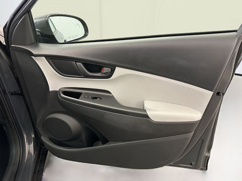 Used 2023 Hyundai Kona SEL w/ Cargo Package image 32