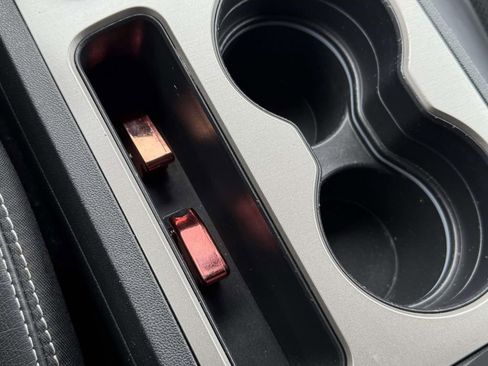 Used 2012 Dodge Challenger SRT8 w/ Premium Sound Group image 27