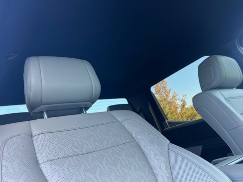Certified 2025 Toyota Tundra Limited AWD/4WD image 20