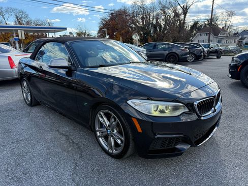 Used 2015 BMW M235i Convertible image 11