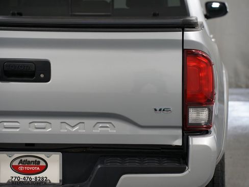 Used 2023 Toyota Tacoma SR5 w/ Technology Package RWD image 10