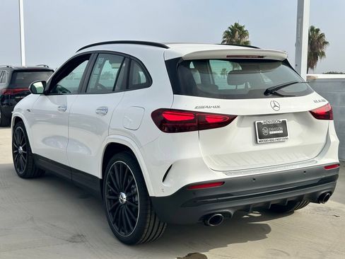 Used 2025 Mercedes-Benz GLA 35 AMG 4MATIC image 9