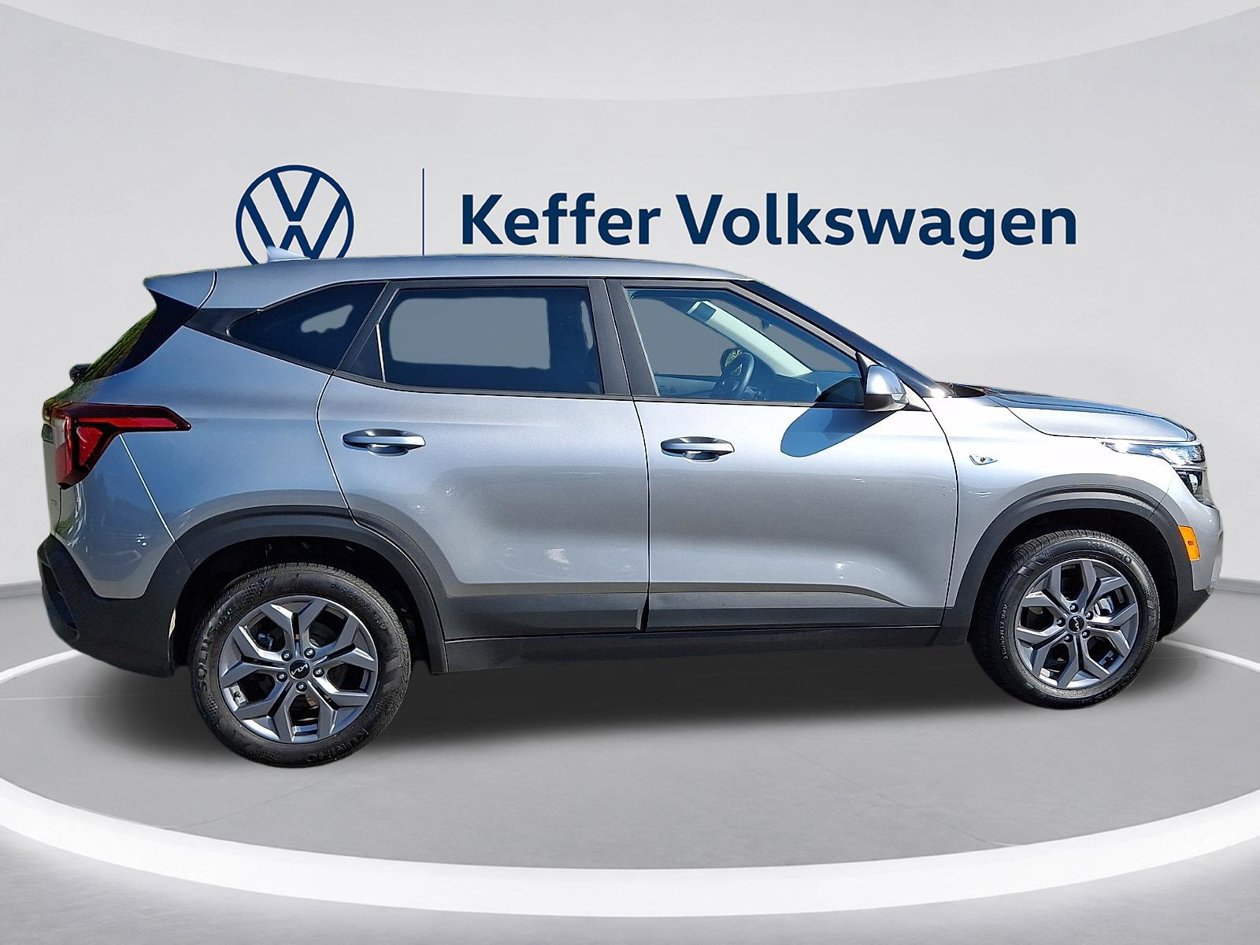 Used 2026 Kia Seltos LX AWD/4WD image 7