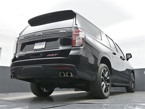 Used 2022 Chevrolet Suburban RST w/ Sport Performance Package image 49