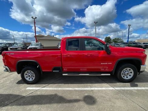 Used 2023 Chevrolet Silverado 3500 LT w/ Convenience Package AWD/4WD image 7