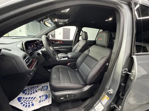 Used 2026 Chevrolet Traverse Z71 image 13