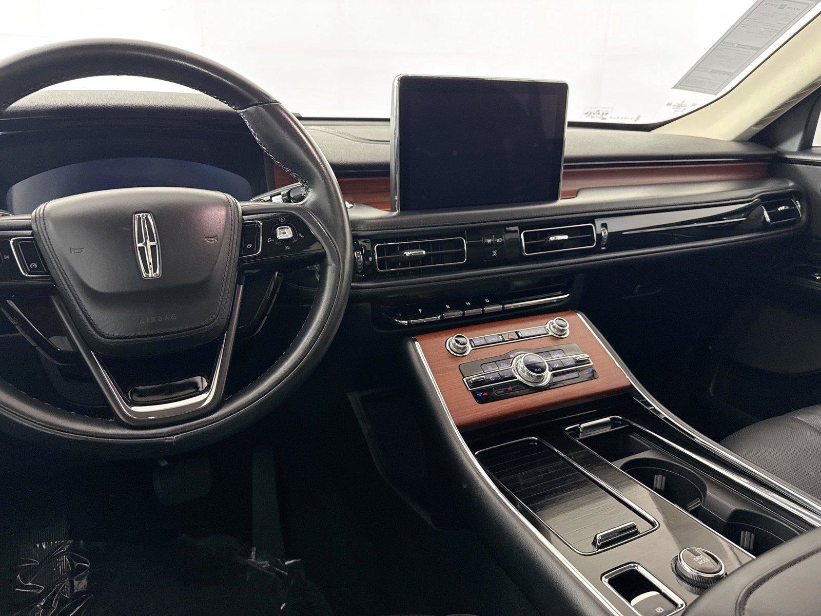 Used 2022 Lincoln Aviator Reserve AWD/4WD image 32