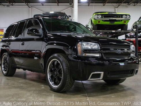 Used 2008 Chevrolet TrailBlazer SS w/ Sun And 6-Disc Cd Package AWD/4WD image 10