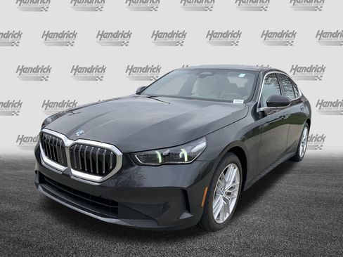 Certified 2025 BMW 530i xDrive w/ M Sport Package image 5