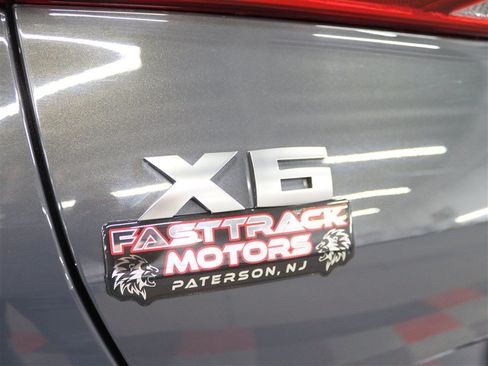 Used 2021 BMW X6 M50i w/ Executive Package AWD/4WD image 10