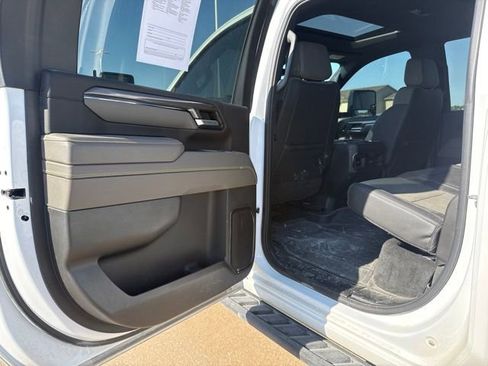 Used 2024 Chevrolet Silverado 2500 ZR2 w/ ZR2 Bison Edition AWD/4WD image 17