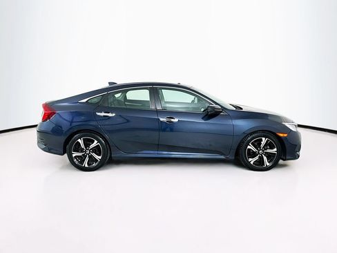 Used 2017 Honda Civic Touring image 9