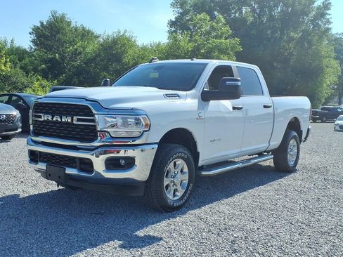 Used 2024 RAM 2500 Big Horn w/ Off Road Package AWD/4WD image 7