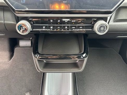 New 2027 Chevrolet Bolt LT FWD image 20