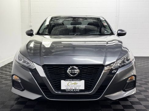 Used 2022 Nissan Altima 2.5 SV w/ SV Premium Package AWD/4WD image 5