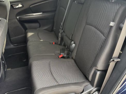 Used 2018 Dodge Journey SXT image 16