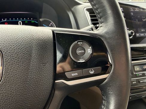 Used 2020 Honda Pilot Touring image 15