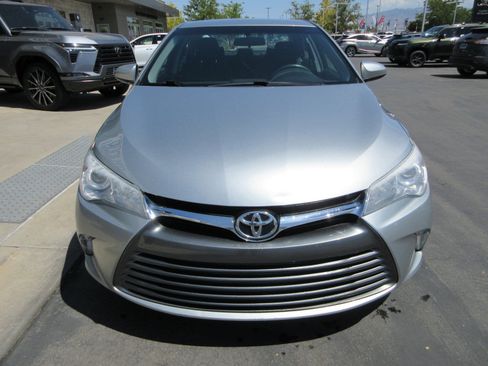 Used 2017 Toyota Camry LE FWD image 15